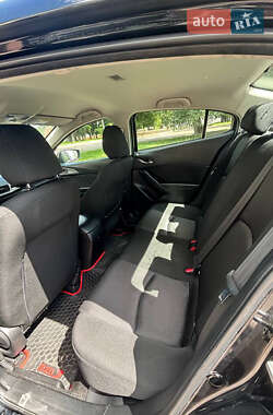 Седан Mazda 3 2017 в 