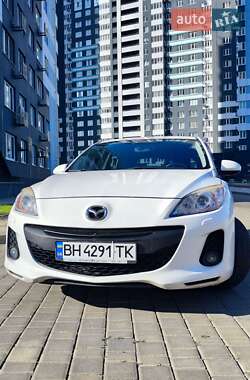 Хэтчбек Mazda 3 2012 в 