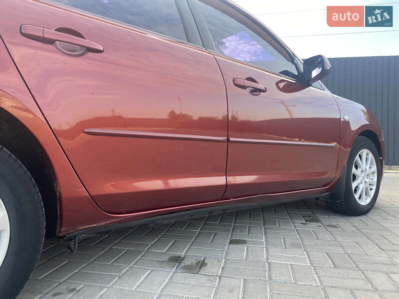 Седан Mazda 3 2008 в Черкасах