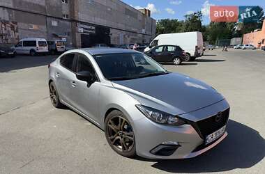 Седан Mazda 3 2015 в Софиевской Борщаговке