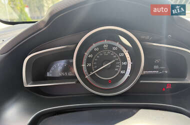 Седан Mazda 3 2015 в 