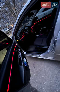Хэтчбек Mazda 3 2006 в 