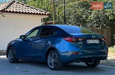 Седан Mazda 3 2017 в 