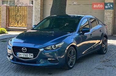 Седан Mazda 3 2017 в 