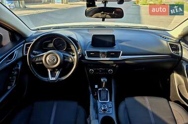 Седан Mazda 3 2017 в 