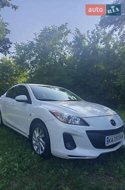Седан Mazda 3 2012 в Києві