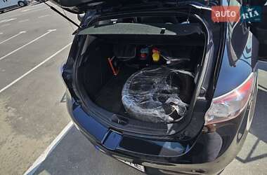 Хэтчбек Mazda 3 2010 в 