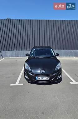 Хэтчбек Mazda 3 2010 в 