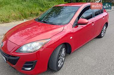 Хэтчбек Mazda 3 2011 в 