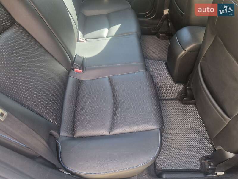 Хэтчбек Mazda 3 2014 в Днепре