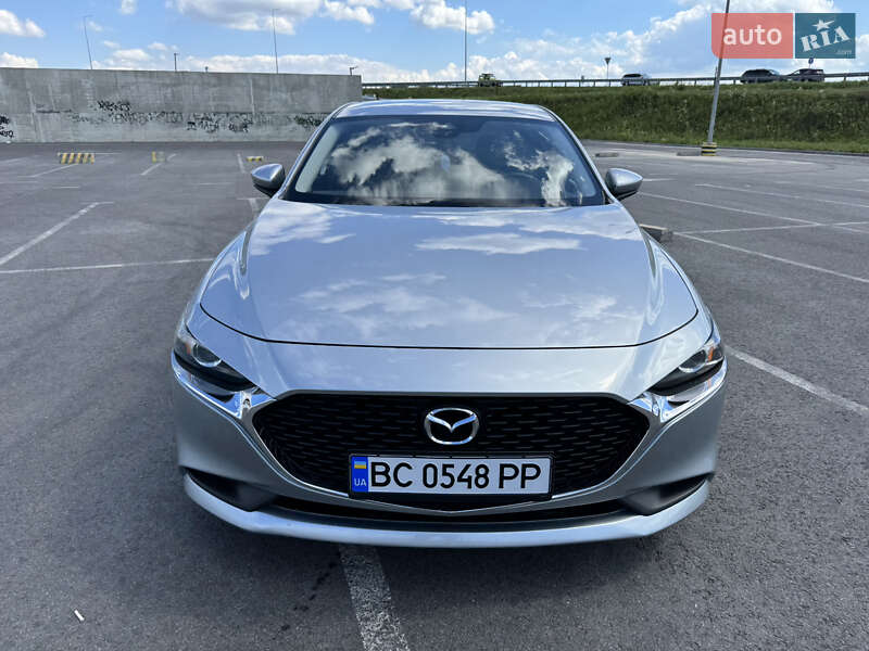 Седан Mazda 3 2019 в Львове