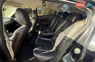 Седан Mazda 3 2017 в 