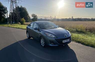 Седан Mazda 3 2010 в Киеве