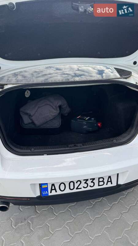 Седан Mazda 3 2004 в Львове