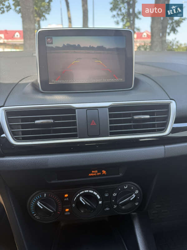 Хэтчбек Mazda 3 2015 в Киеве
