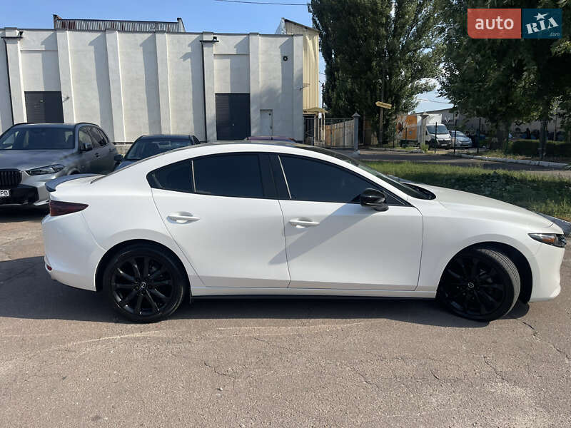 Седан Mazda 3 2020 в Киеве