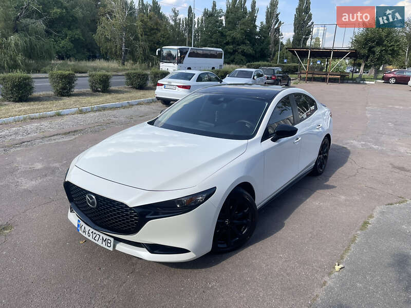 Седан Mazda 3 2020 в Киеве