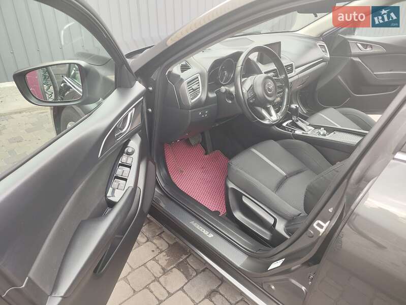 Хетчбек Mazda 3 2018 в Києві