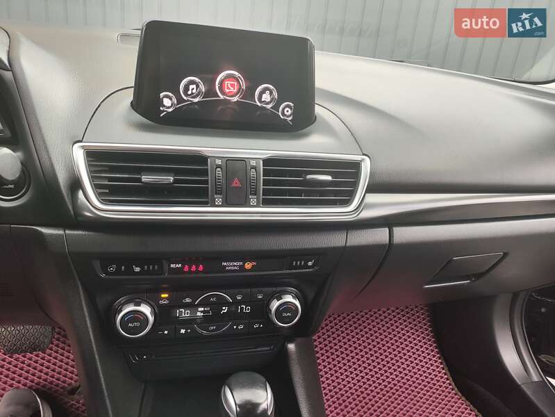 Хетчбек Mazda 3 2018 в Києві