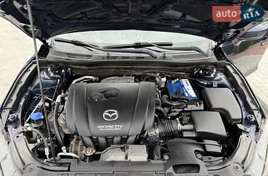 Седан Mazda 3 2018 в 