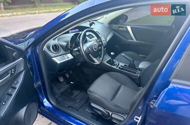 Седан Mazda 3 2012 в 