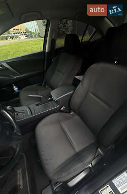 Седан Mazda 3 2013 в 