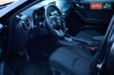 Седан Mazda 3 2014 в 