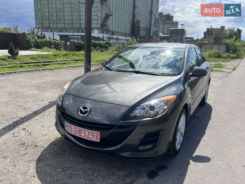 Хэтчбек Mazda 3 2009 в Ахтырке