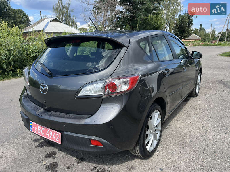 Хэтчбек Mazda 3 2009 в Ахтырке