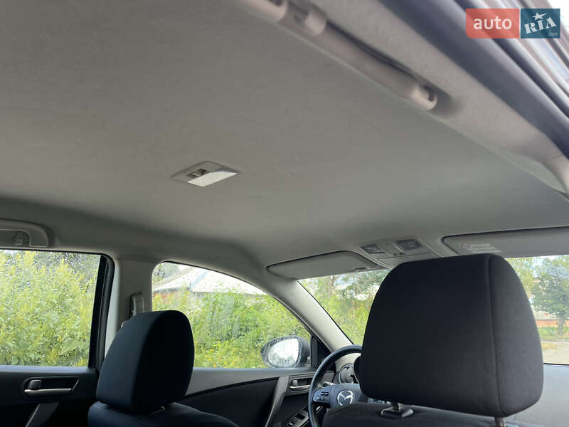 Хэтчбек Mazda 3 2009 в Ахтырке