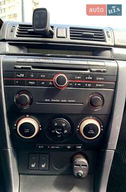Хэтчбек Mazda 3 2006 в 