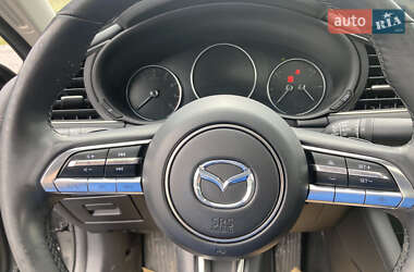 Седан Mazda 3 2022 в 