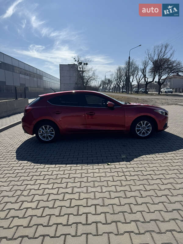 Хэтчбек Mazda 3 2013 в Ивано-Франковске