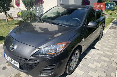 Седан Mazda 3 2010 в 