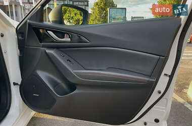 Седан Mazda 3 2015 в 