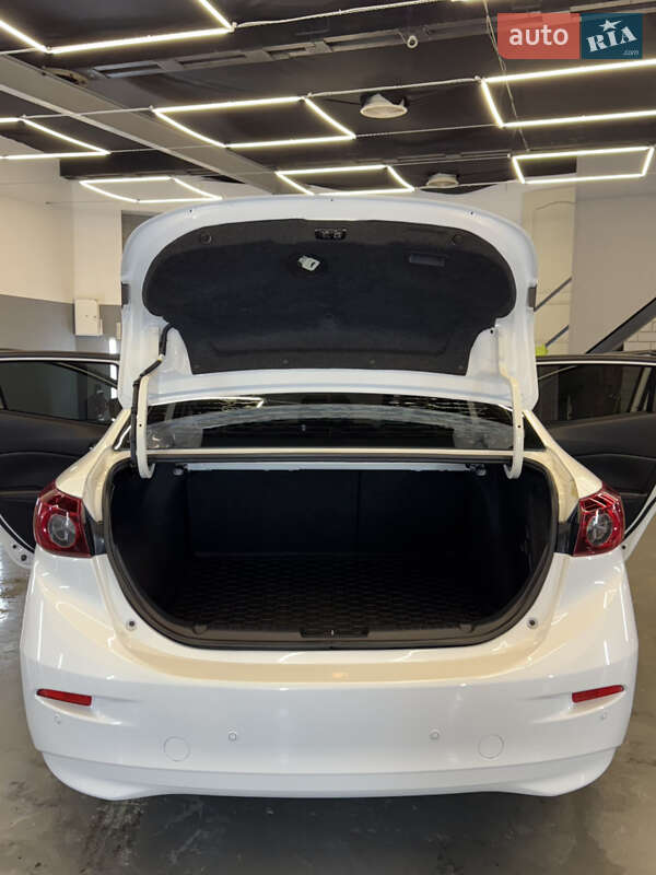 Седан Mazda 3 2015 в Києві фото 30 Седан Mazda 3 2015 в Києві