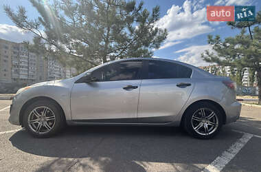 Седан Mazda 3 2010 в 