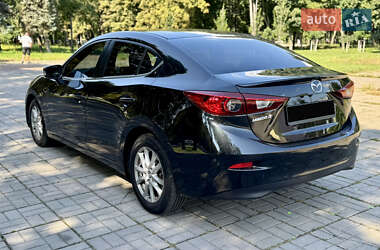 Седан Mazda 3 2015 в 
