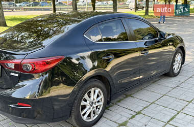 Седан Mazda 3 2015 в 