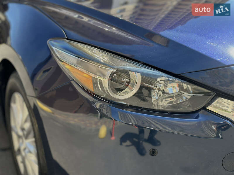 Седан Mazda 3 2015 в Одесі