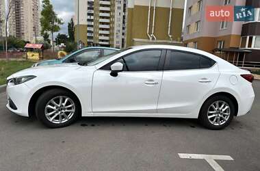 Седан Mazda 3 2013 в 