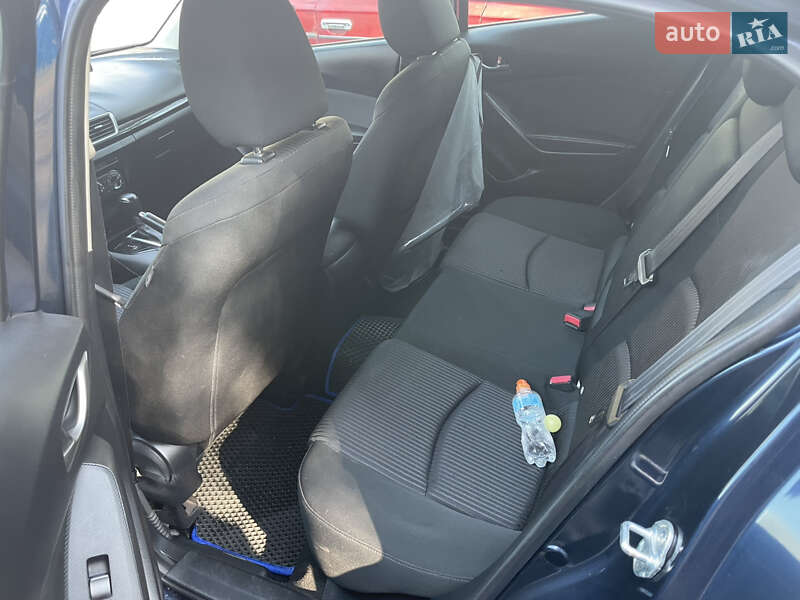 Хэтчбек Mazda 3 2014 в Каменском