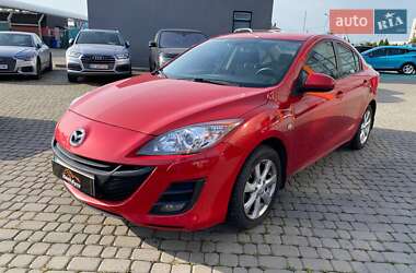 Седан Mazda 3 2011 в 