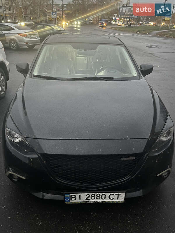 Седан Mazda 3 2015 в Полтаве