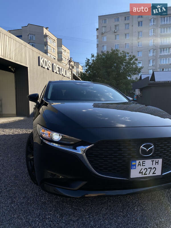 Седан Mazda 3 2023 в Виннице