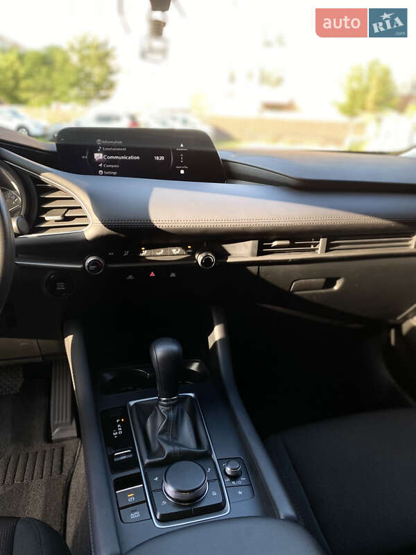 Седан Mazda 3 2023 в Виннице