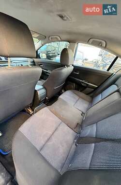 Седан Mazda 3 2004 в 
