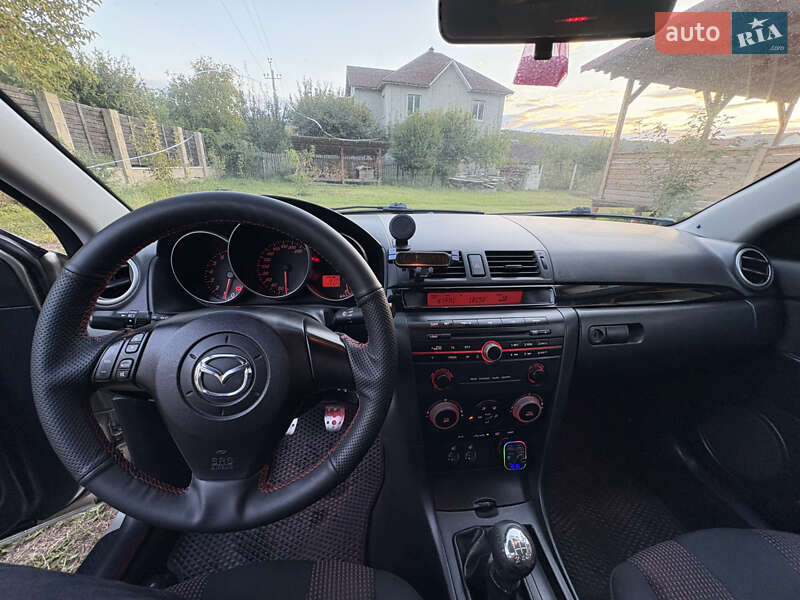 Седан Mazda 3 2006 в Могилев-Подольске