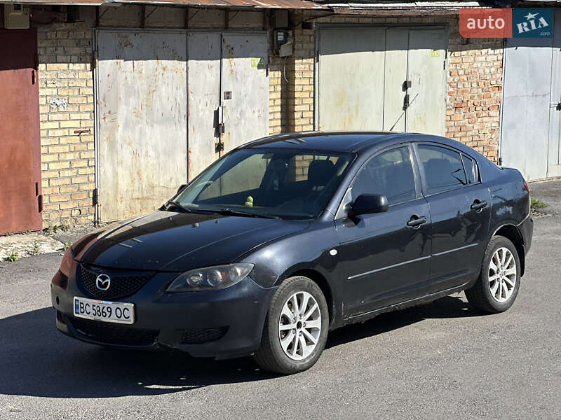 Седан Mazda 3 2004 в Киеве