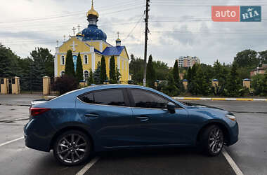 Седан Mazda 3 2018 в 